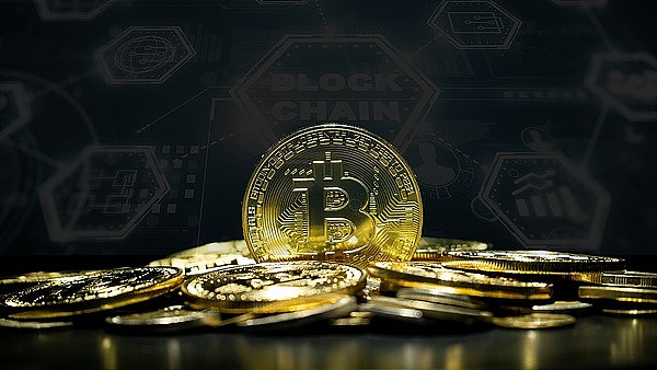 币圈惊魂夜：暴涨暴跌中被套牢？老司机教你绝地求生