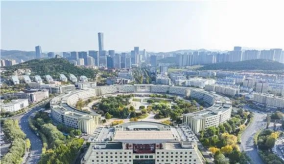 比特币突破2.6万美元：是真牛市还是假反弹？